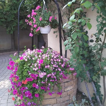 Chambres D'hotes - Les Varennes Bed & Breakfast *